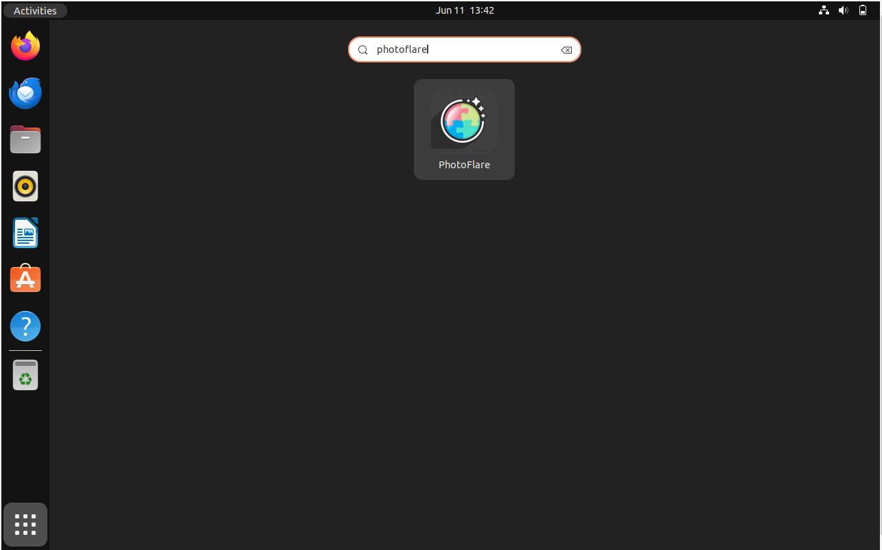PhotoFlare application icon on Ubuntu 22.04 , indicating a click will launch the application.