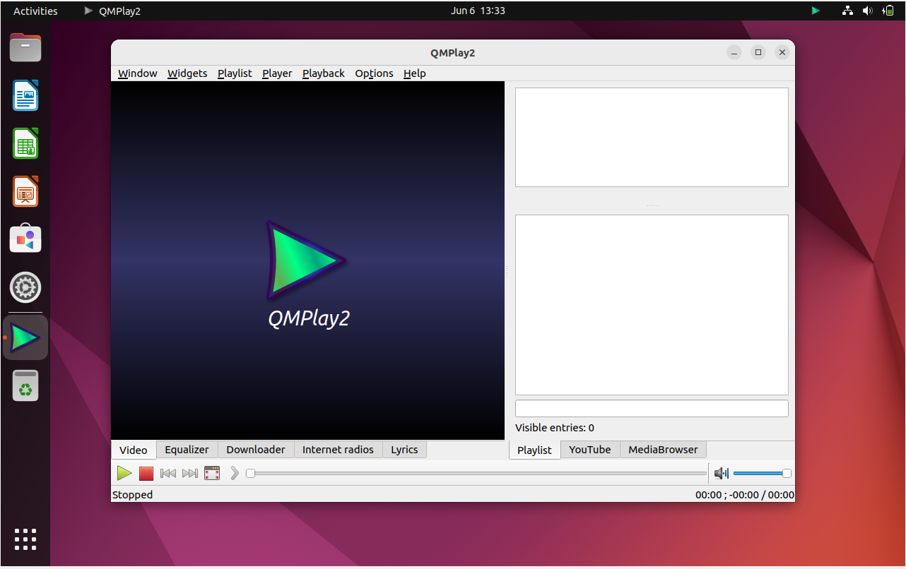 A showcase image of QMPlay2 successfully installed on Ubuntu 22.04 presenting the default user interface